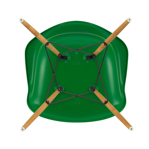 Cadeira de Braços em Plástico Eames DAW / Base Ácer